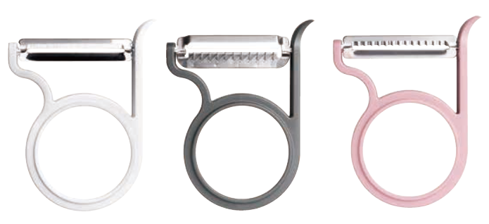 軽い力でスーッと切れるピーラー