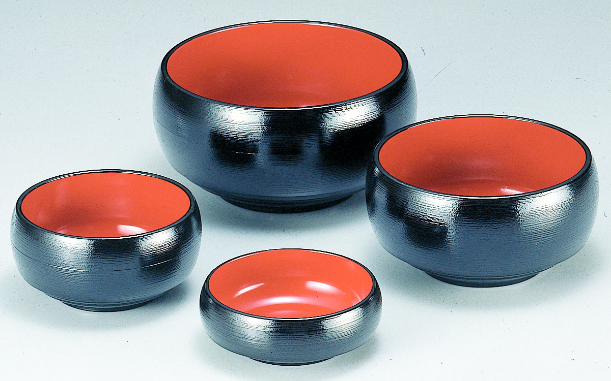 タイコ鉢 黒刷毛目内朱